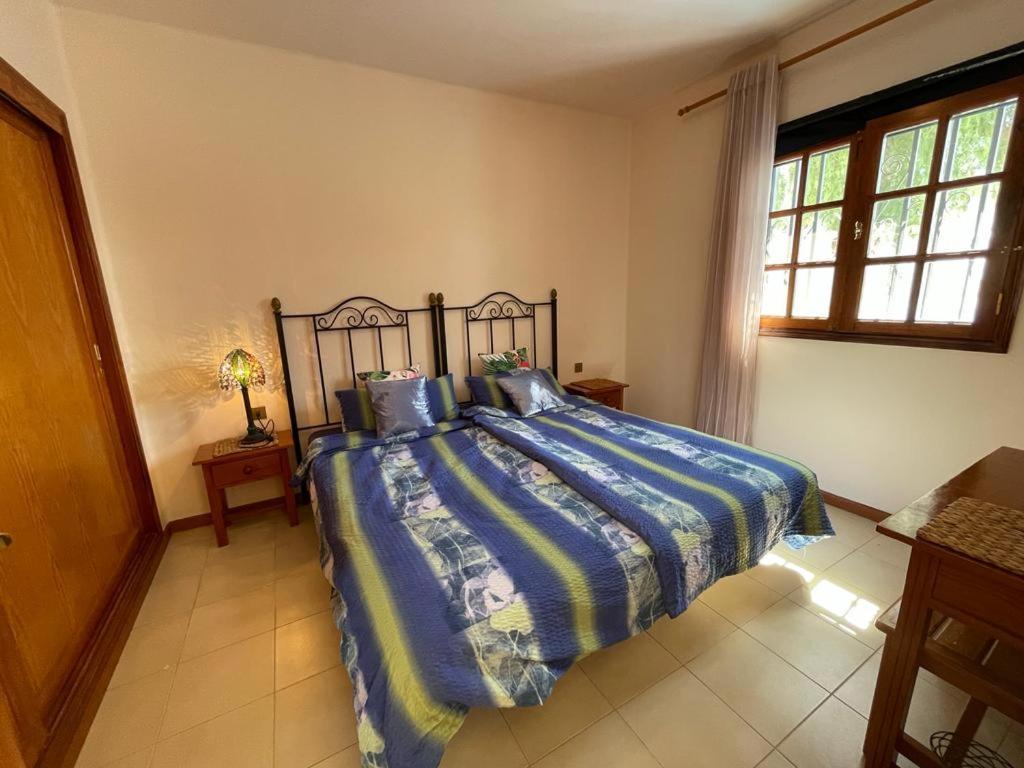 The White Dragos With Ocean View - Ac - Private Pool Apartment Tias Bagian luar foto